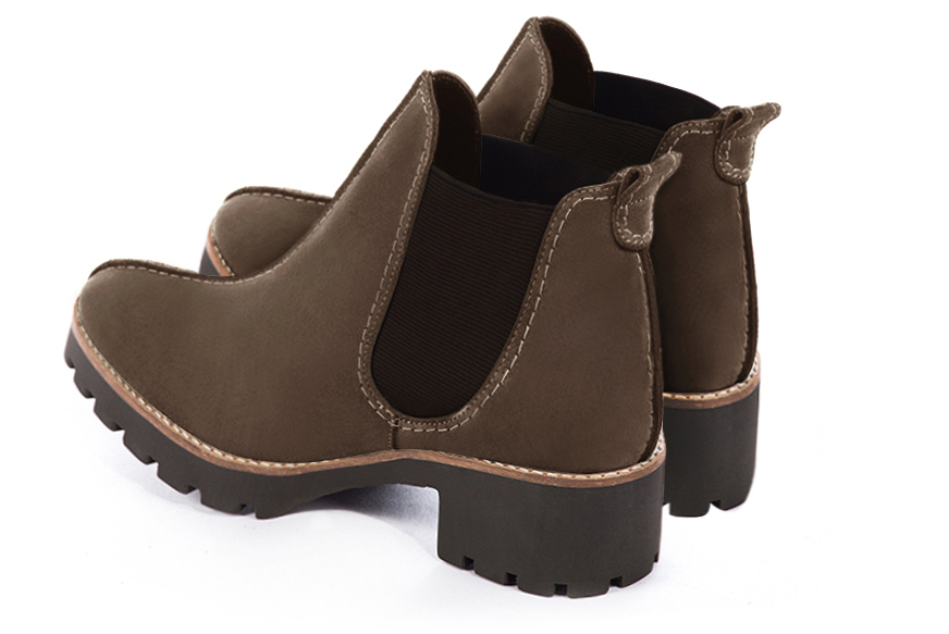 Chocolate brown women's elegant sneakers. Round toe. Low rubber soles. Rear view - Florence KOOIJMAN